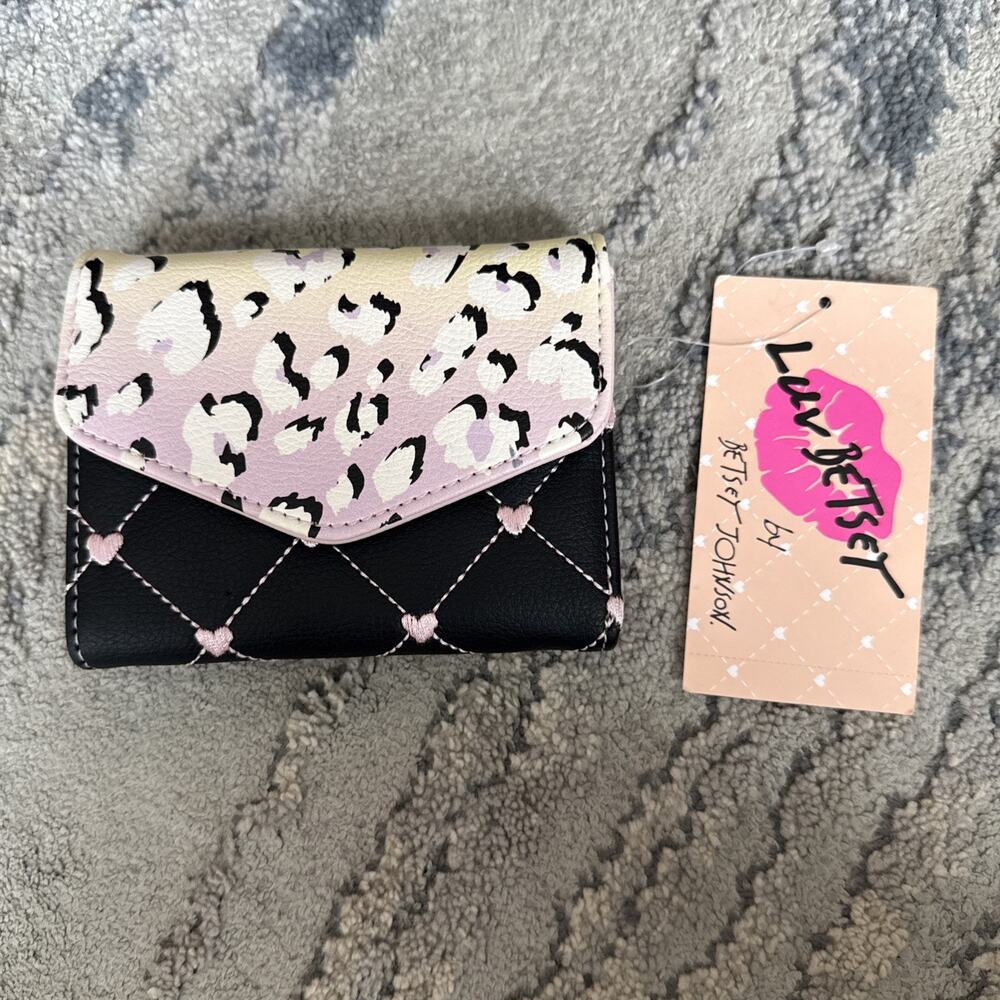 Luv Betsey by Betsey Johnson Heart Embroidered Wallet Black White Pink Pockets